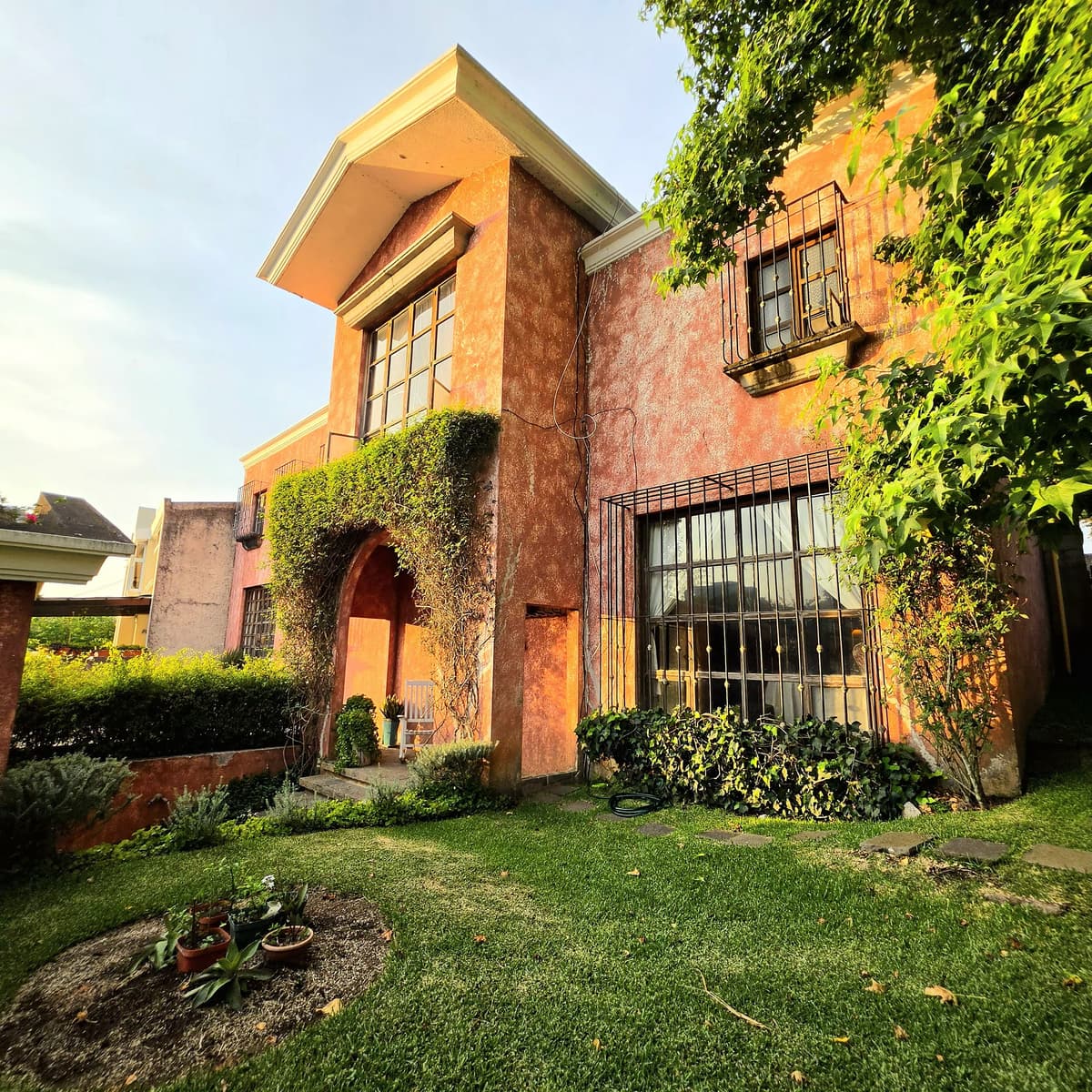 Amplia Residencia en Venta en San Lazaro Z.15 Guatemala - foto 1