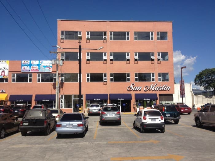 Alquilo Local con 500.00m2 en Zona 12 Petapa - foto 1