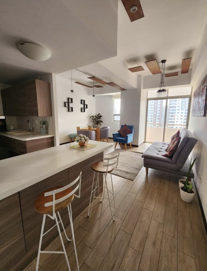 Apartamento amueblado en renta zona 13 - foto 1