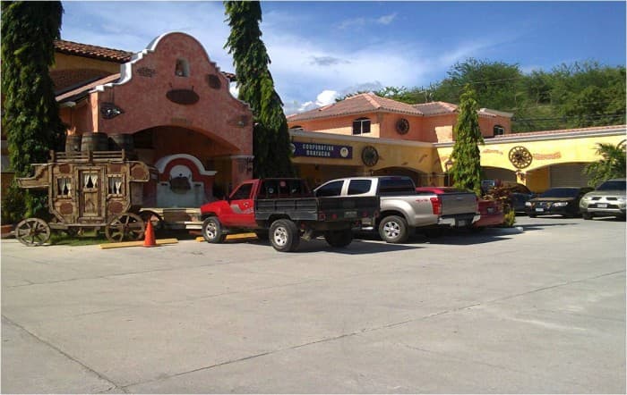Rento Local con Comercial en El Rancho El Progreso - foto 1