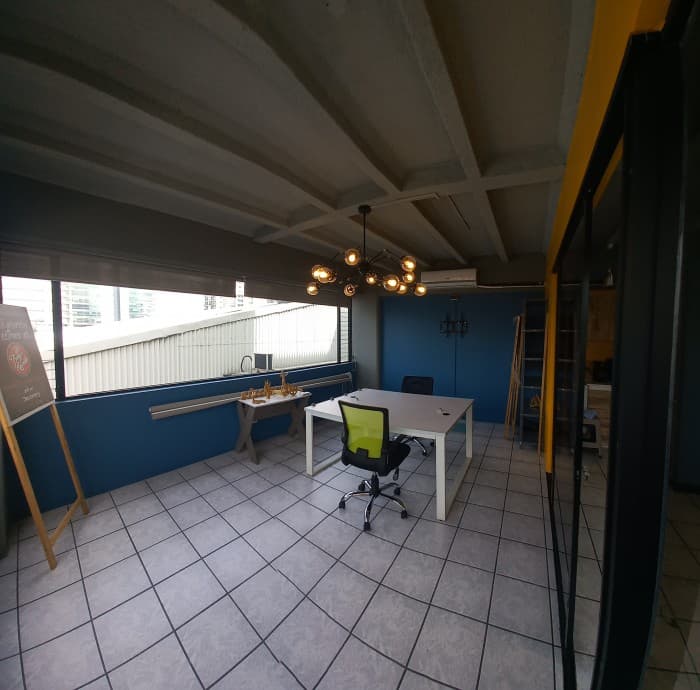 En Venta oficina en Plaza Buró zona 10 Guatemala - foto 2