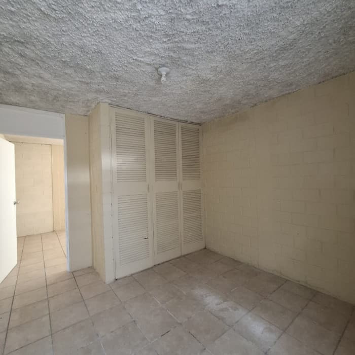 Casa Bodega residencial en zona 2 Mixco Guatemala - foto 12