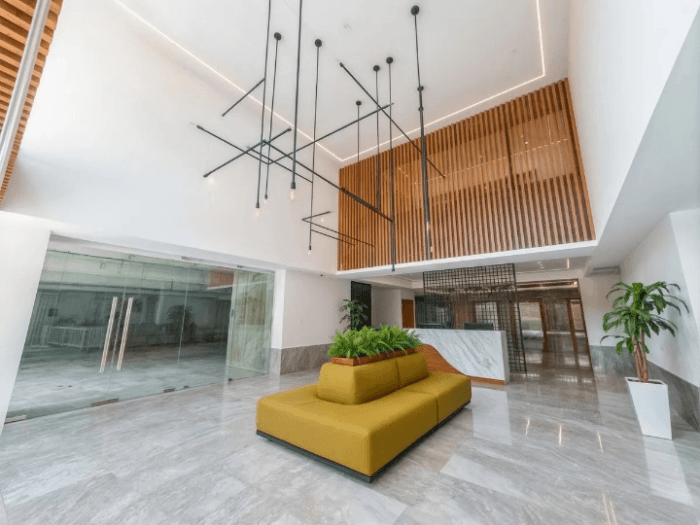 En Renta Oficina NUEVA en la zona 14 Edificio Moderno - foto 4