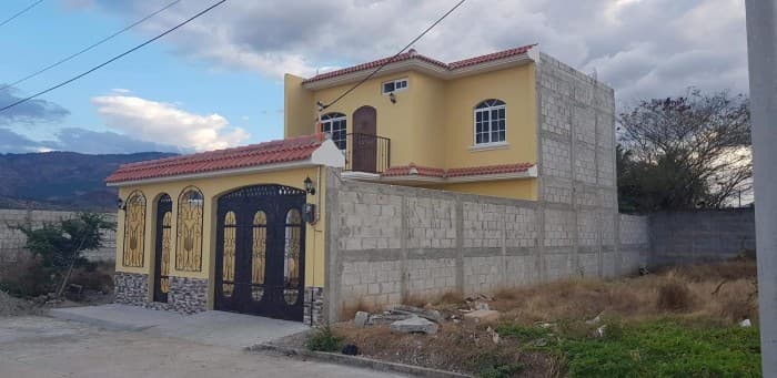 Casa en venta dentro de condominio en Chiquimula - foto 2