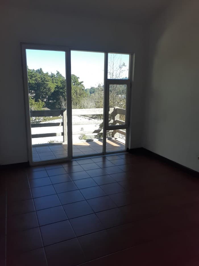 Casa en renta en Carretera a El Salvador - foto 4