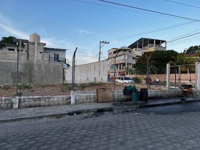 Terreno en Alquiler en el mismo Centro de Chiquimula - foto 3