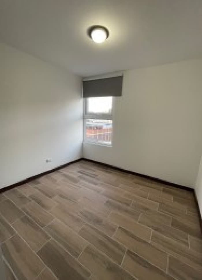 Apartamento en Renta Colonia Santa Elisa Zona 12 - foto 4