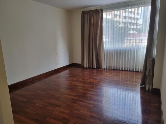 Apartamento En Renta en Zona 10 Altos De Santa Clara - foto 2