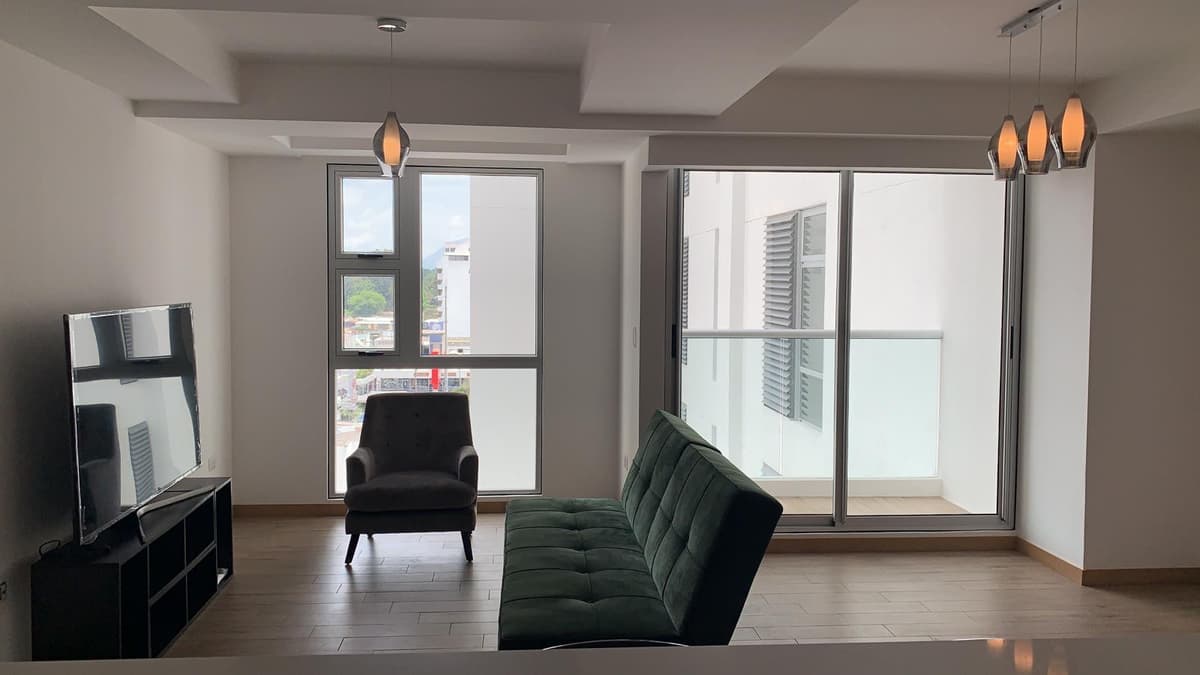 Apartamento Residencial en renta en Zona 10  - foto 2