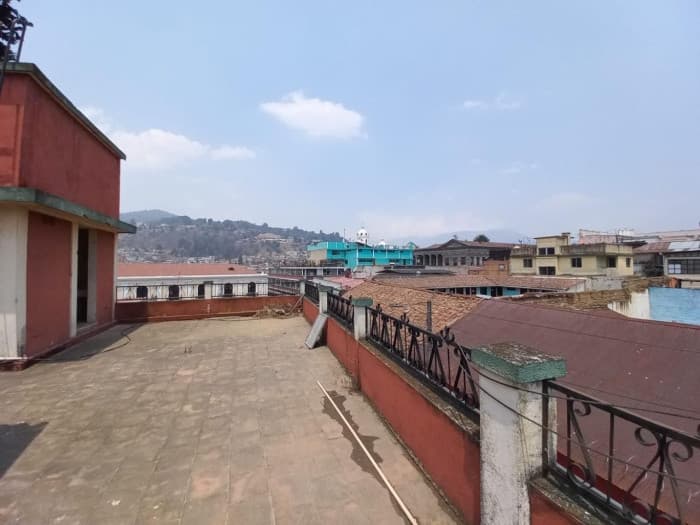 En Venta hotel en el centro histórico Quetzaltenango - foto 2