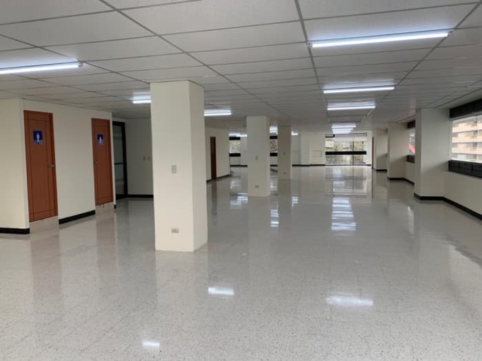 Alquiler oficina en zona 9 Ciudad Guatemala - foto 2