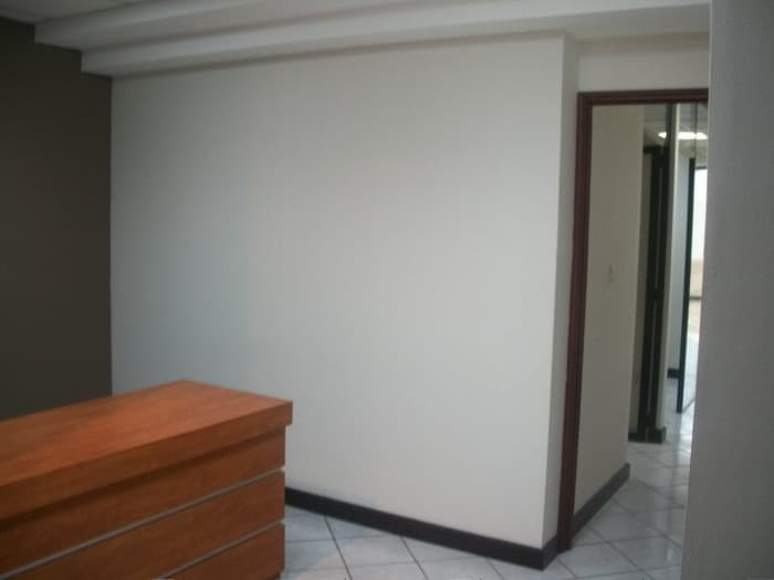 Oficina en Renta o Venta en Europlaza Zona 14 - foto 3