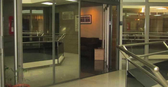 En Venta oficina construcción en zona 9 Reforma - foto 2