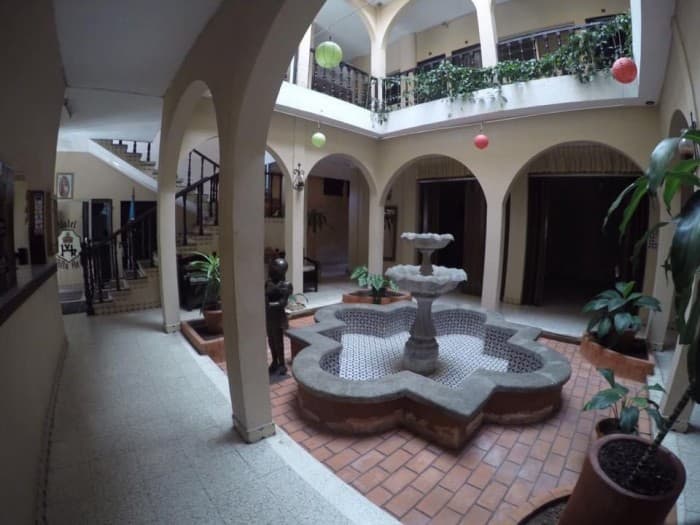 HOTEL EN VENTA QUETZALTENANGO GUATEMALA - foto 2