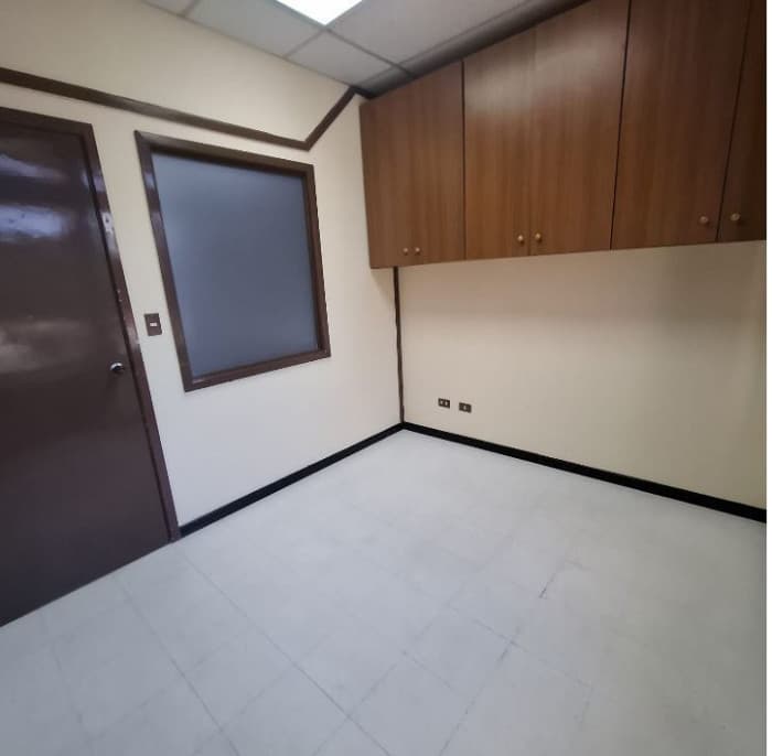 Oficina en Renta en Zona 10 Guatemala | Espacio Comercial - foto 2
