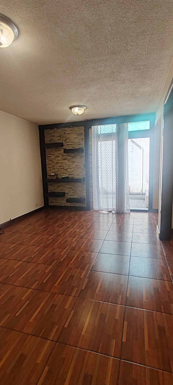 Hermosa Casa en Venta en Colinas de Monte Maria Sur!!!! - foto 3