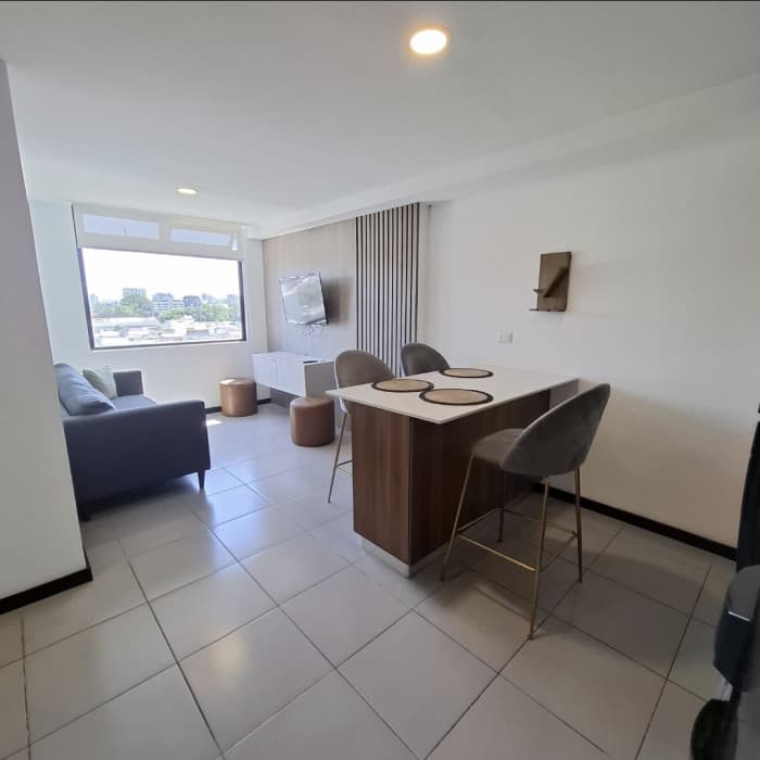 Apartamento amueblado en venta zona 14 Edificio Meraki - foto 3