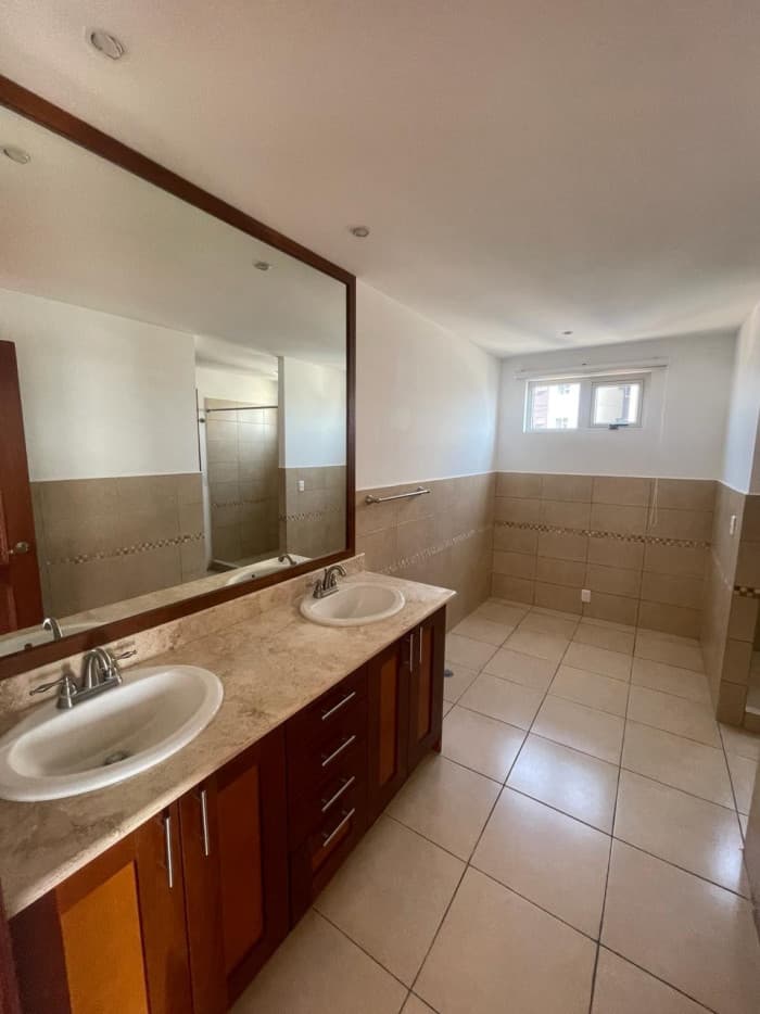 En Renta amplio Apartamento en Zona 15 Vista Hermosa - foto 13