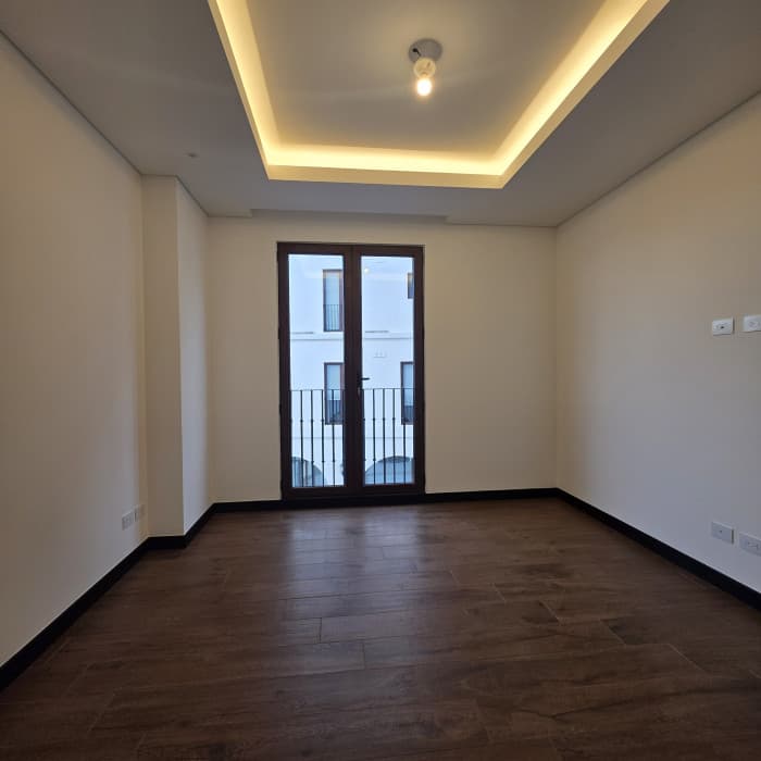 En Venta apartamento Zona 16 Lirios de Cayala  - foto 2