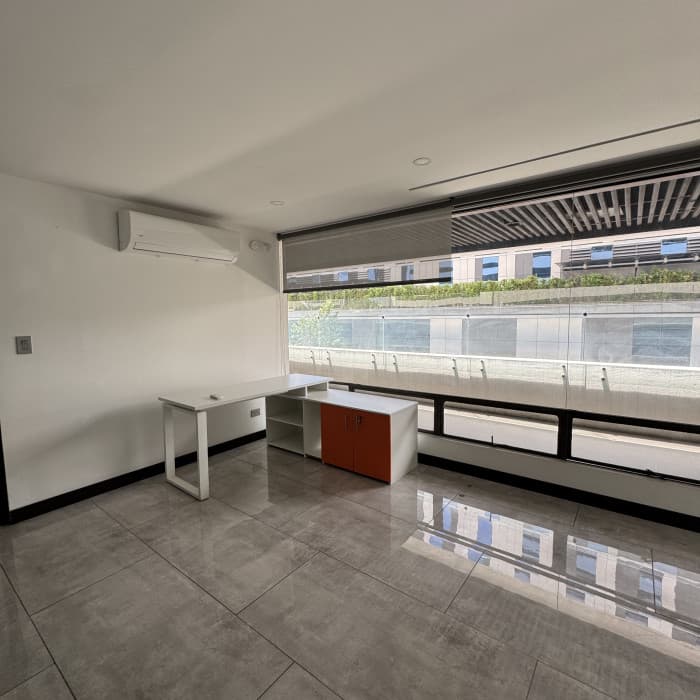 Oficina Comercial en Renta Geminis zona 10 - foto 4