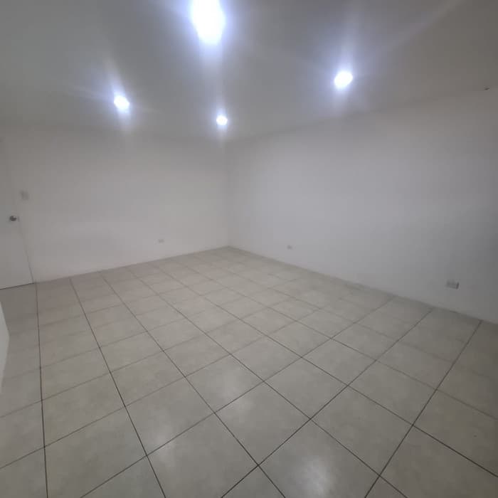 Oficina Comercial en Renta en Zona 10Ciudad de Guatemala - foto 3