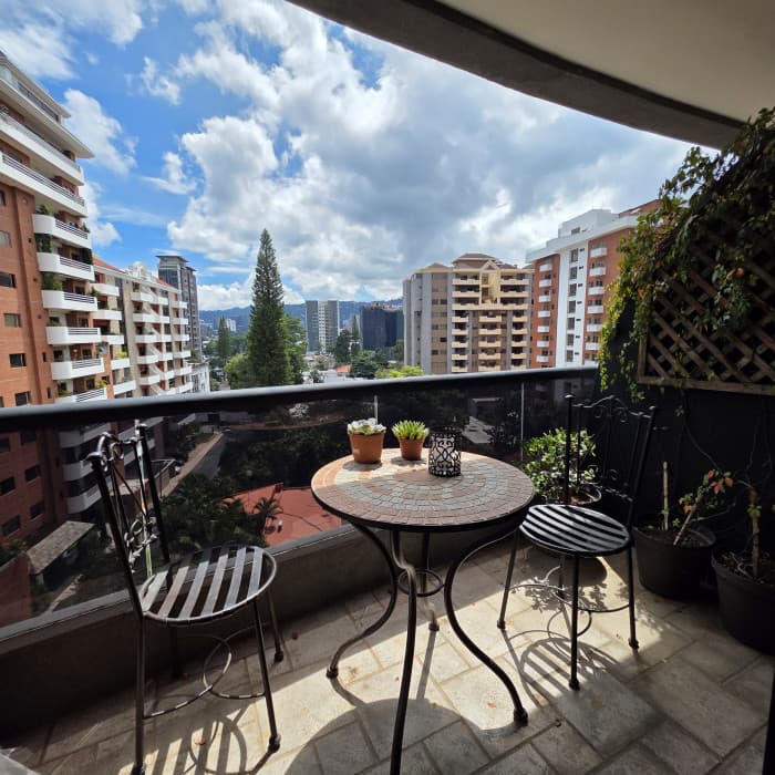Apartamento amueblado cerca de La Estacion Zona 10 - foto 2