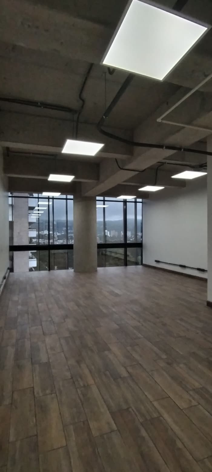 Oficina venta en zona 14 para inversión! rentada - foto 2