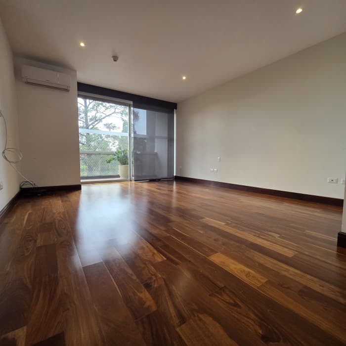 En Alquiler Apartamento en Tiffany Zona 14 - foto 10