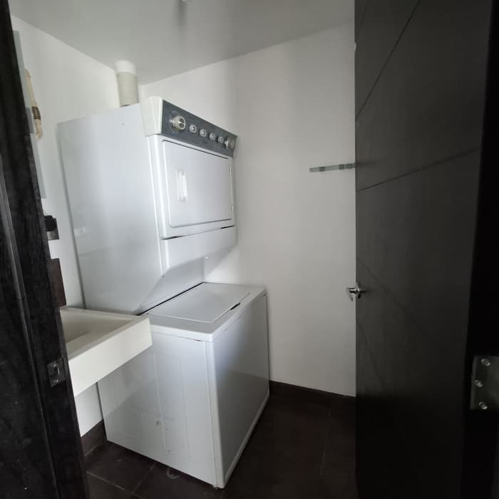 En Renta Apartamento en zona 16 Guatemala - foto 10