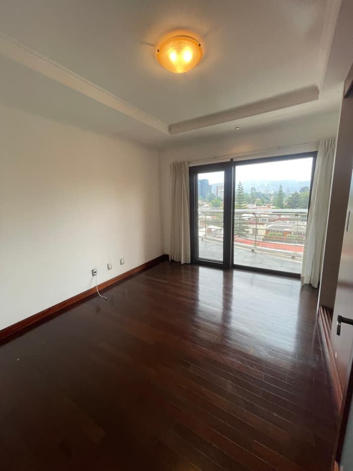 En Renta Apartamento en Tadeus Zona 14 - foto 5