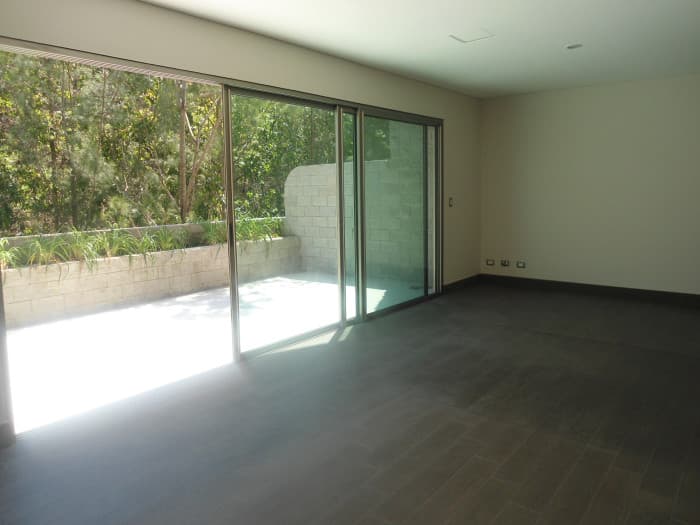 En renta apartamento en Ladera de Florencia zona 10 - foto 4