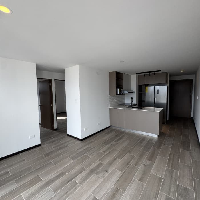Apartamento en Renta zona 10 Equipado - foto 2