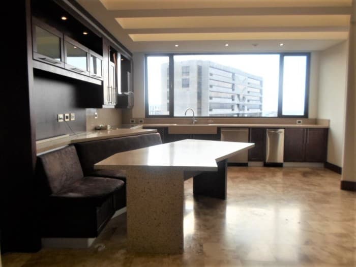 Hermoso Pent house en alquiler en Zona 10 Guatemala - foto 2