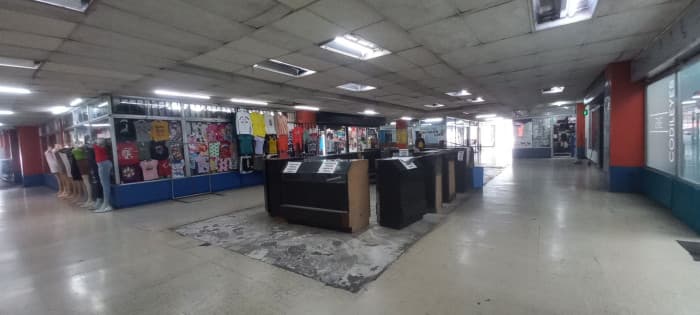 Kiosko de 27 mt2 en primer nivel en renta en zona 5 - foto 2