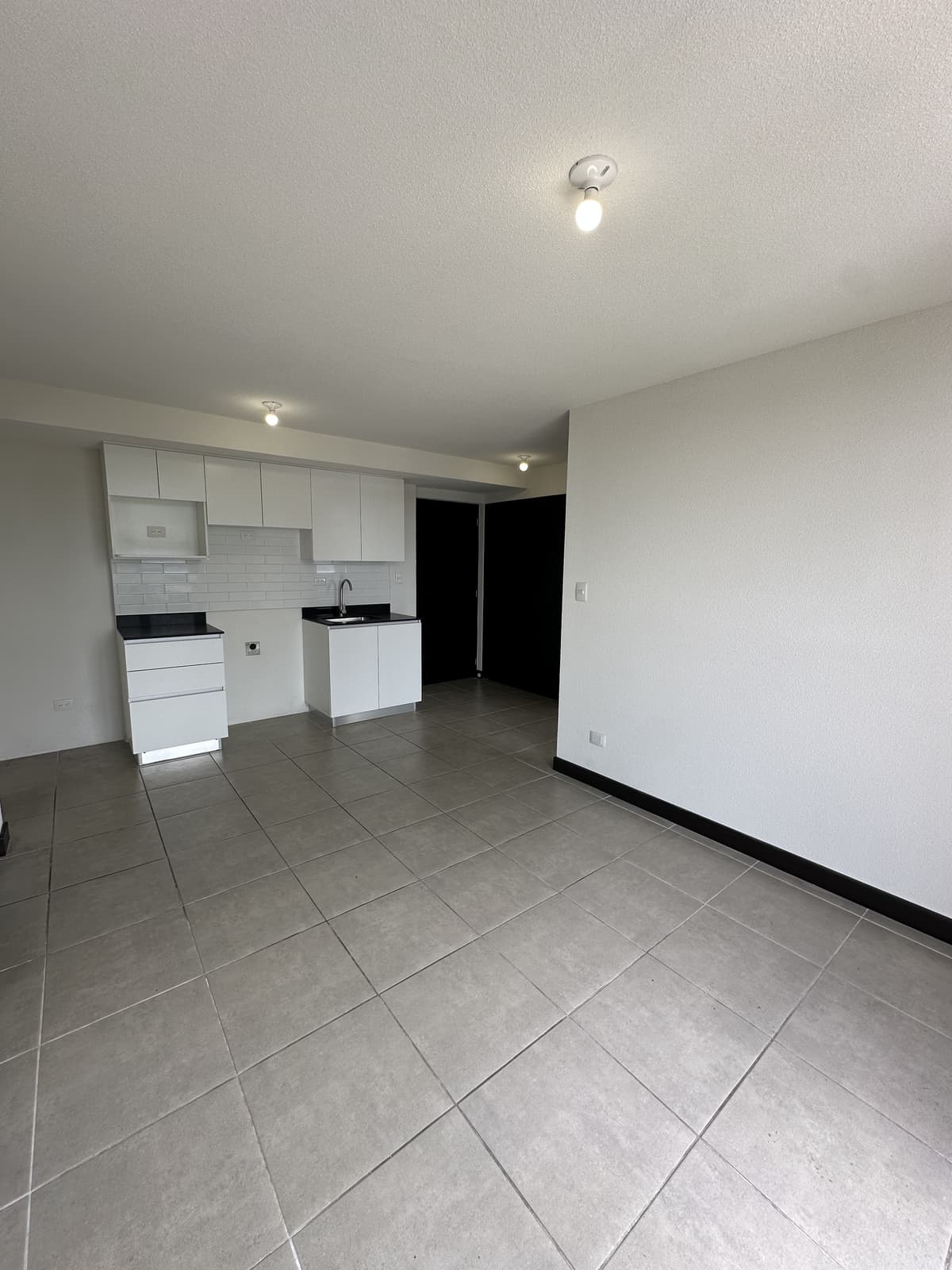 Apartamento renta 3 habitaciones cerca USAC Zona 12 - foto 2