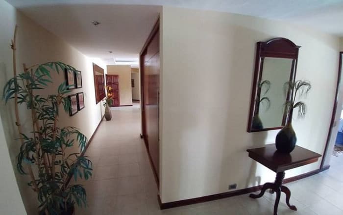 Apartamento Amueblado en alquiler o venta Zona 14 - foto 4