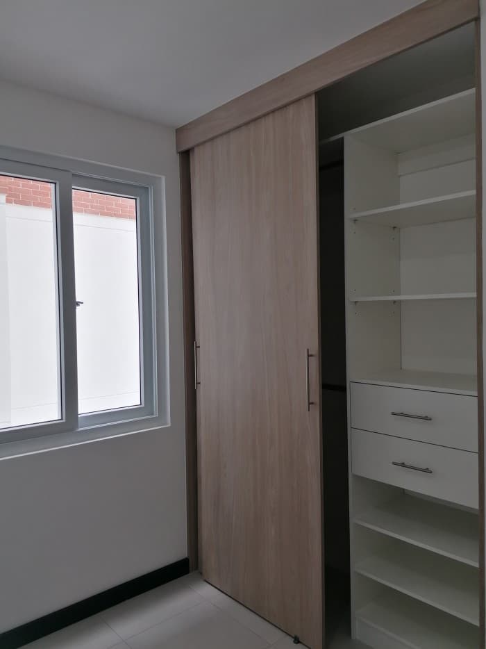 Se alquila Apartamento zona 7 cerca a la Roosevelt   - foto 13