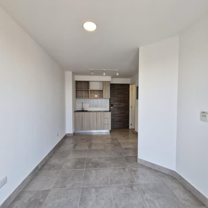Apartamento en VENTA Y RENTA en zona 2 Ciudad Nueva  - foto 4