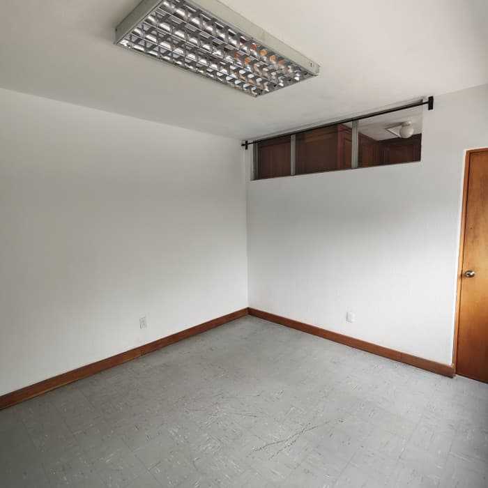 Casa ideal Oficinas en Renta zona 14  - foto 23