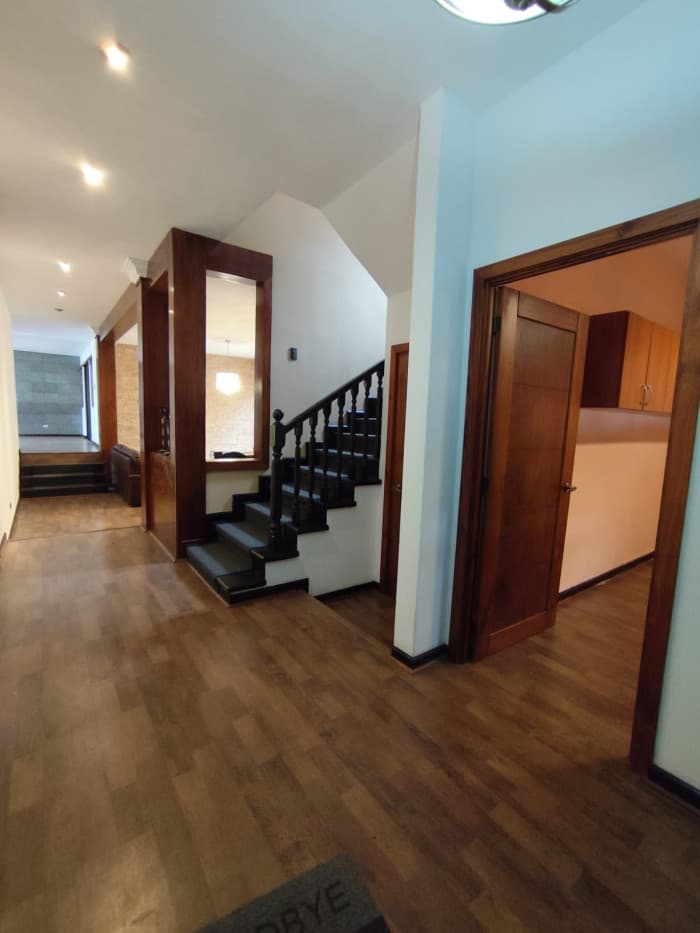 Casa en Renta en Bulevar San Cristóbal Zona 8 de Mixco - foto 3