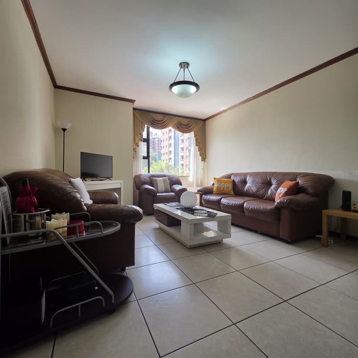 Apartamento Amueblado en Zona 10 Guatemala - foto 3