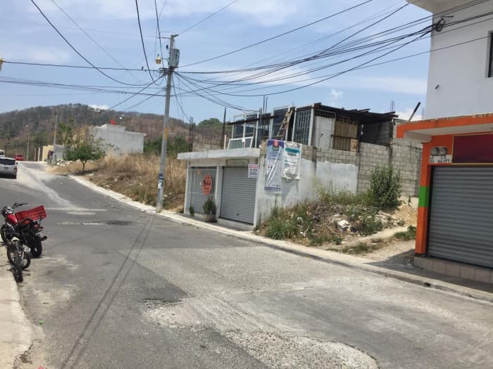 Terreno con construcción en venta en Palencia - foto 4