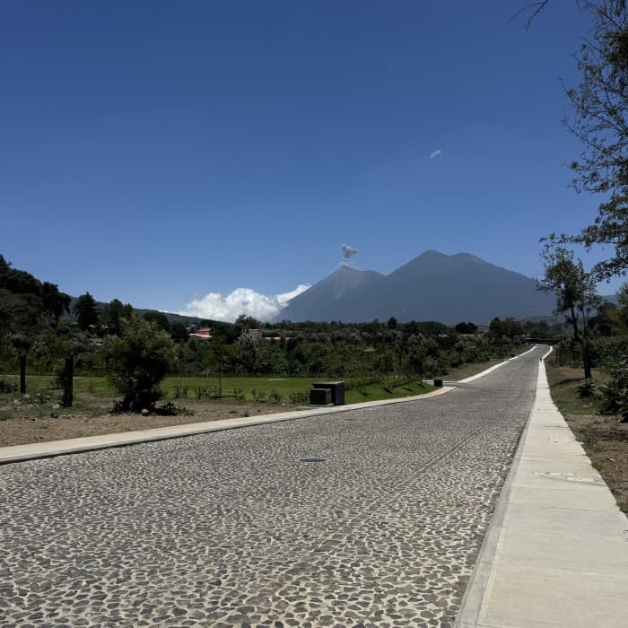 Terreno en Venta Condominio Icatu Antigua Guatemala - foto 2