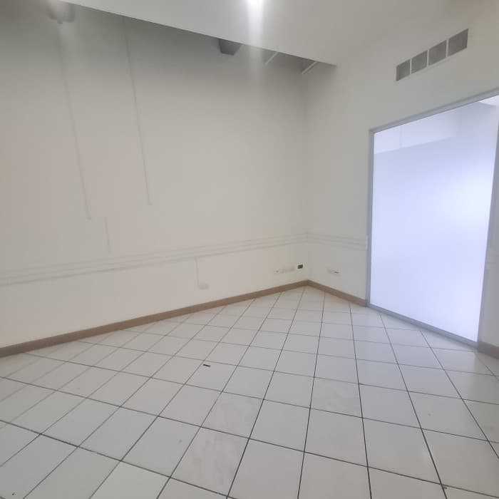Oficina en Alquiler Geminis Zona 10 Ciudad de Guatemala - foto 4