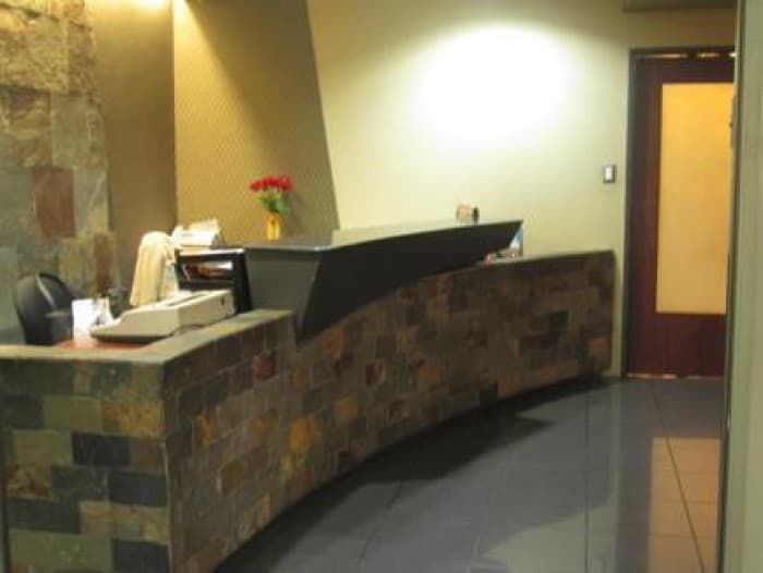 En Venta oficina construcción en zona 9 Reforma - foto 3