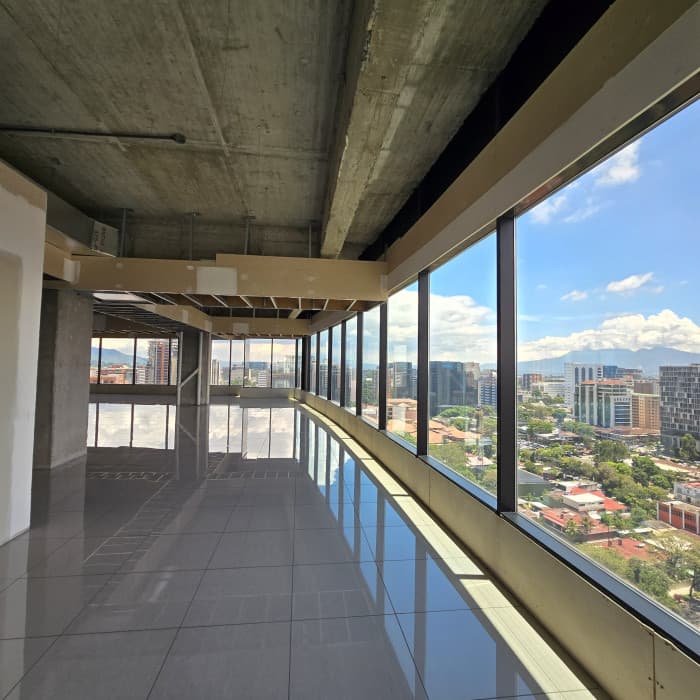 En venta oficinas en la Zona 10 Interamericas - foto 4