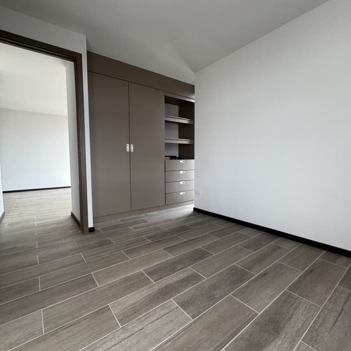 Apartamento en Renta zona 10 Equipado - foto 6