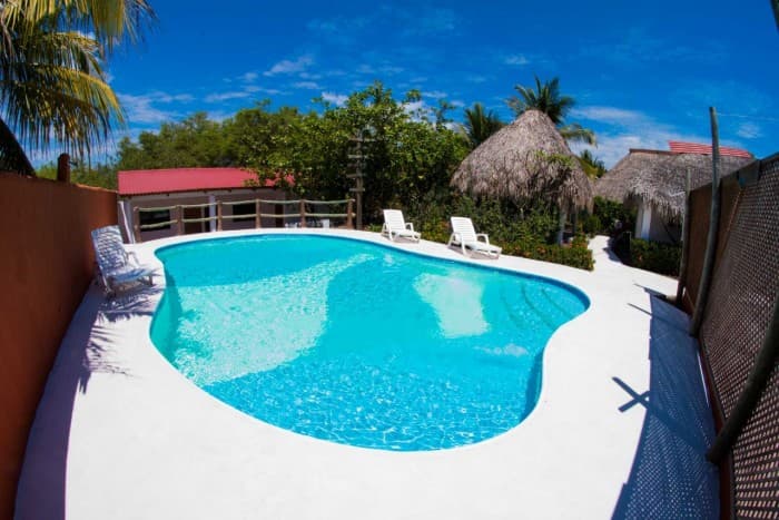 Lindo Chalet en Venta en Monterrico Guatemala - foto 2