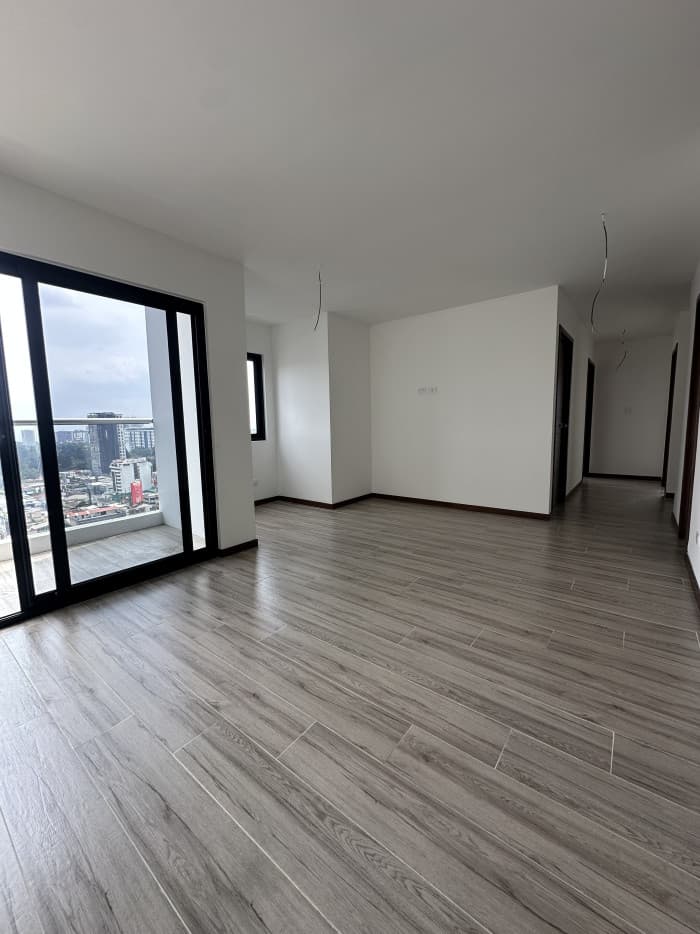 Apartamento Nuevo En Nivel Alto en Venta en Zona 10  - foto 4