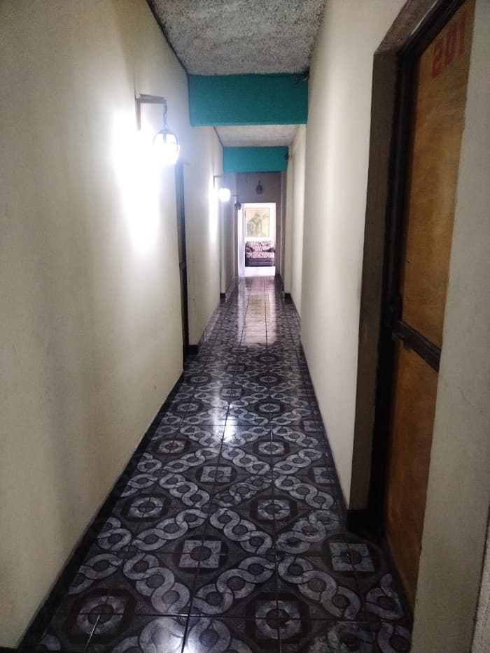 Plaza comercial en venta zona 18 Guatemala - foto 3